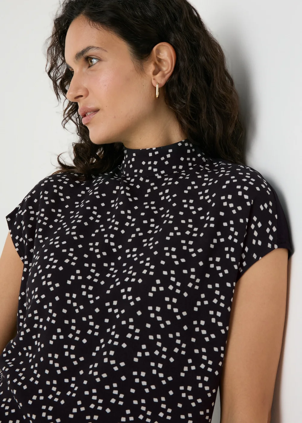 Et Vous Black Square Print Top - Size 8 Image 3