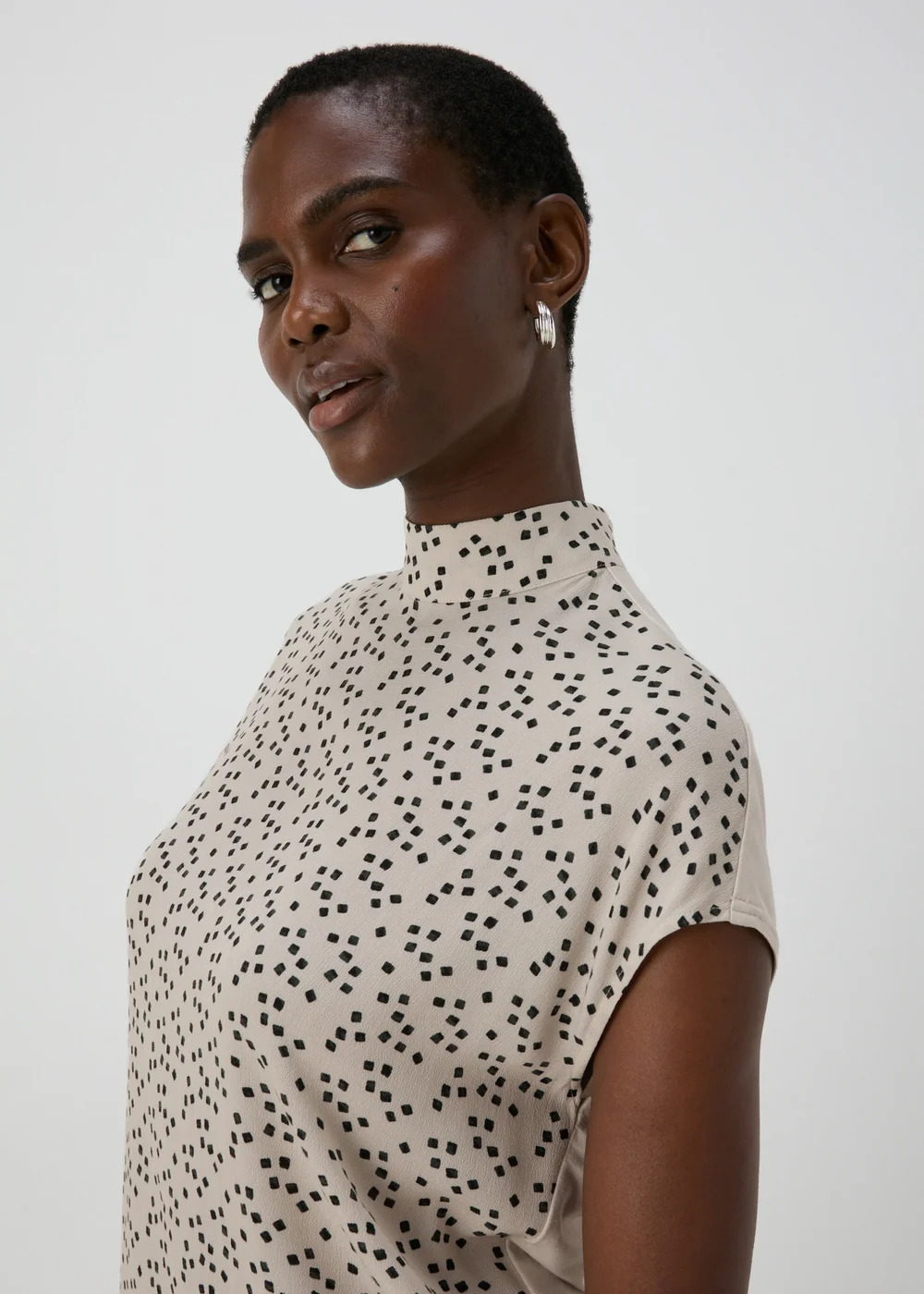 Et Vous Beige High Neck Top - 8 Image 3