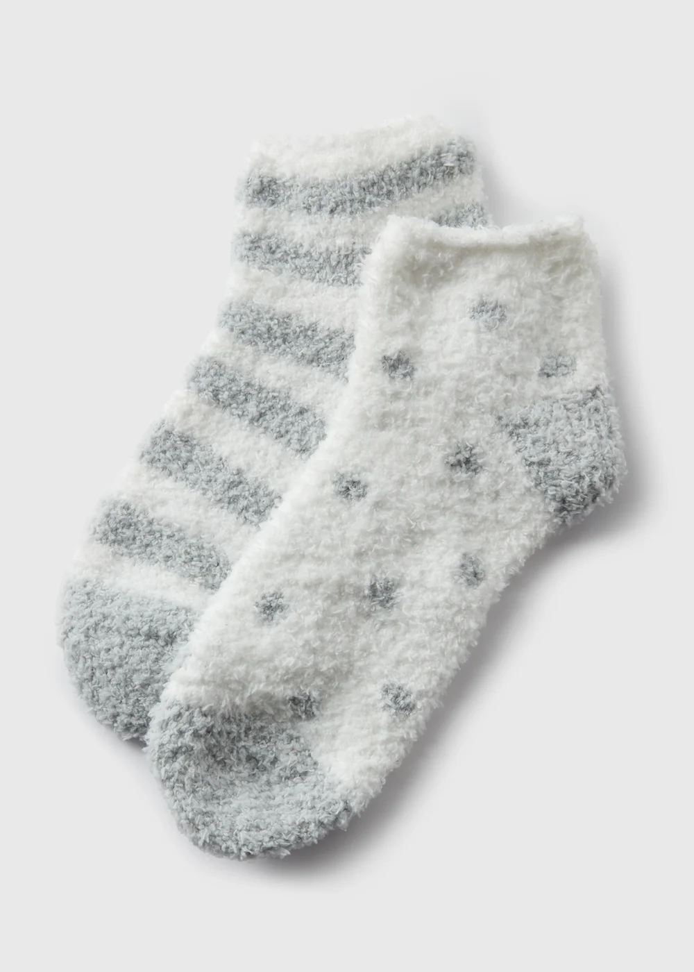 2 Pack White Spot Cosy Socks - One Size Image 1