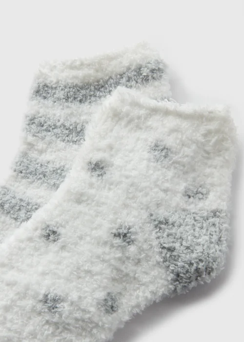 2 Pack White Spot Cosy Socks - One Size Image 2