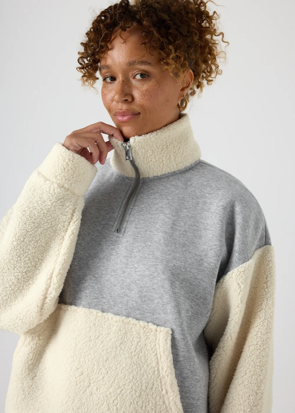 Grey Contrast Borg Fleece - S Image 3