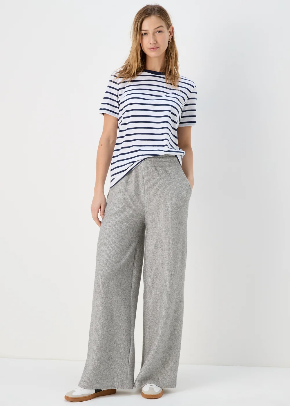 Grey Wide Leg Trousers - S Image 4