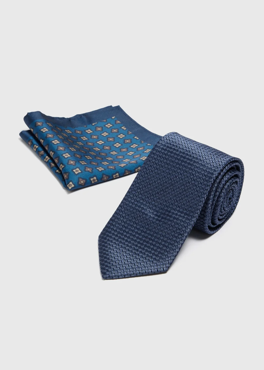 Taylor & Wright Blue Geometric Tie & Pocket Square Set - One Size Image 1