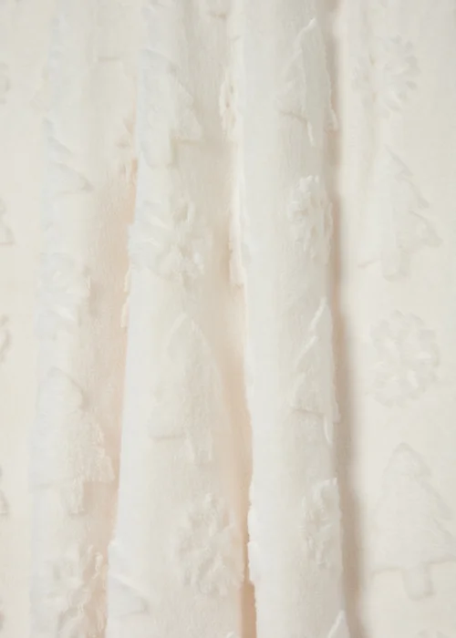 Cream Christmas Tree Faux Fur Throw Image 2