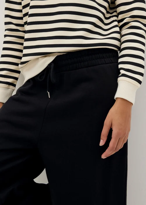 Black Wide Leg Jogging Bottoms - S Image 3