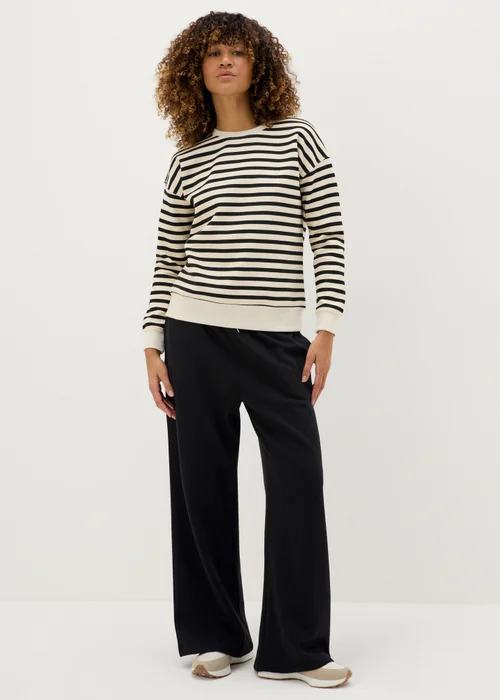 Black Wide Leg Jogging Bottoms - S Image 1