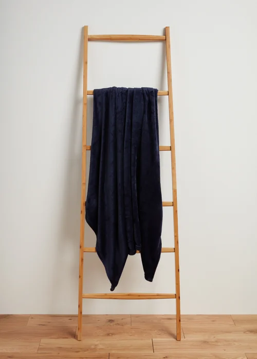 Navy Plain Throw (130cm x 150cm) Image 1
