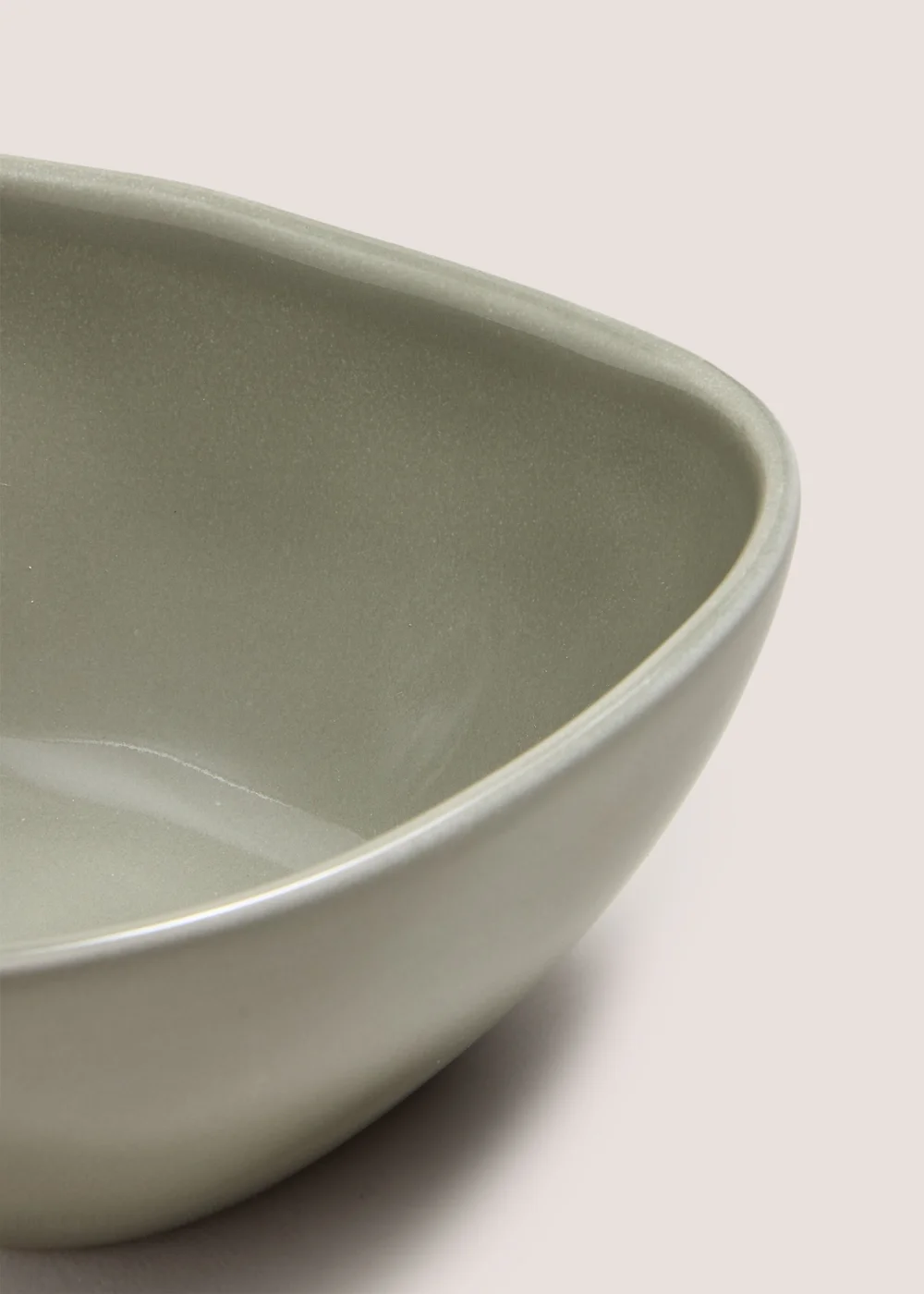 Grey Organic Nibble Bowl (21.5cm x 20.6cm x 3cm) Image 2