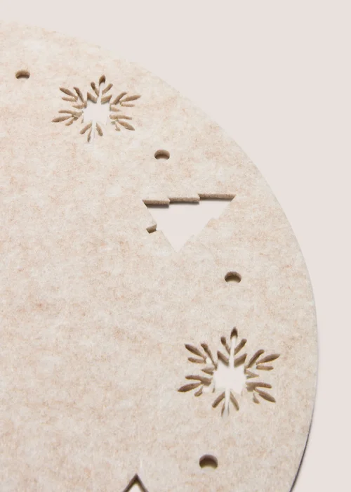 Wondrous 2 Pack Cream Felt Placemats Image 2