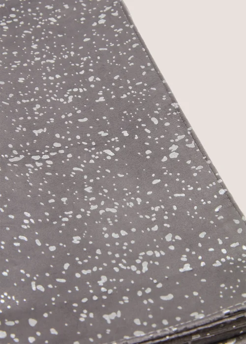 Wondrous Velvet Runner Image 2