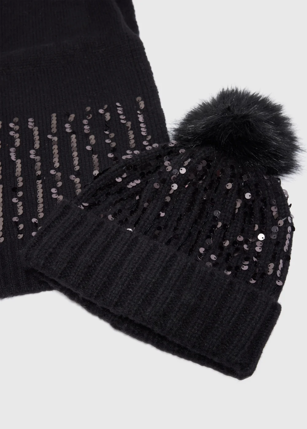 2 Piece Black Hat & Scarf Gift Set - One Size Image 2