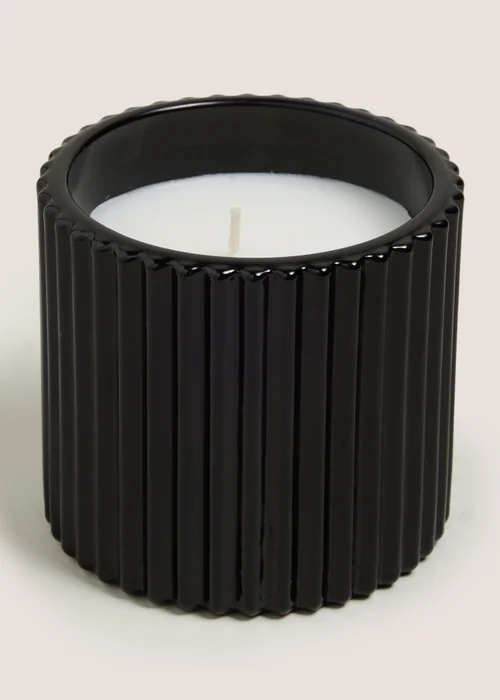 Black Pomegranate & Patchouli Elegance Candle Image 1