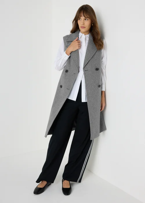 Grey Sleeveless Overcoat - 8 Image 1