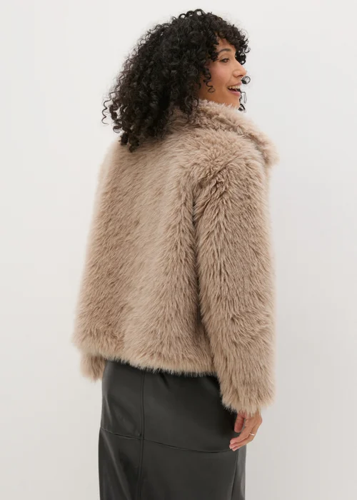 Beige Faux Fur Coat - 8 Image 2