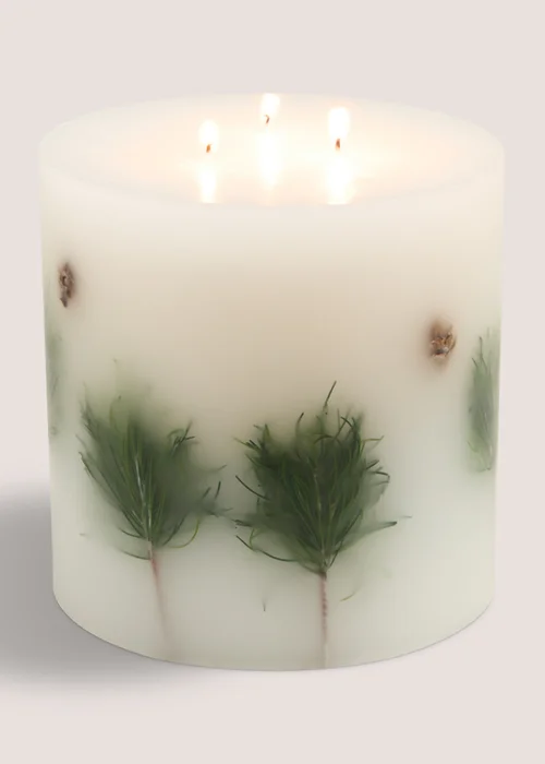 Wondrous Christmas Foliage Candle Image 1