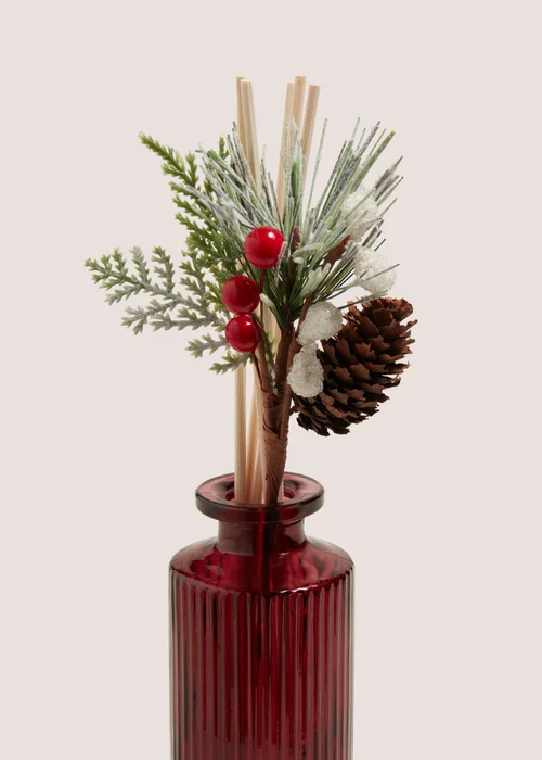 Winter Poem Red Ribbed Festive Berry Diffuser Image 2