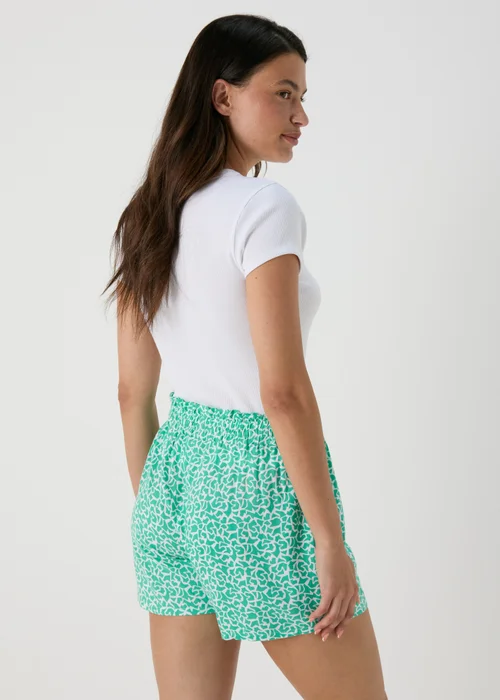 Green Patterned Viscose Shorts - 8 Image 2