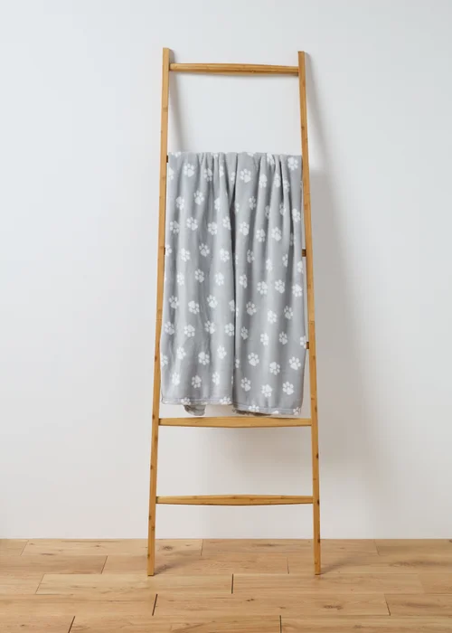 Grey Fleece Pet Blanket (120cm x 150cm) Image 1