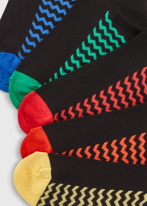5 Pack Black ZIgzag Socks - 6-8.5 Image 2