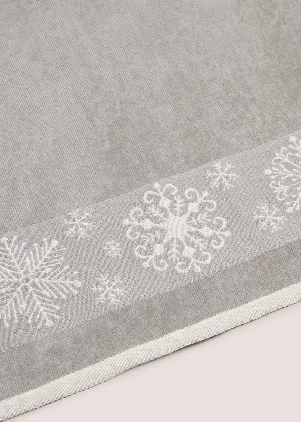 Wondrous Grey Christmas Snowflake Hand Towel - Hand Towel Image 2