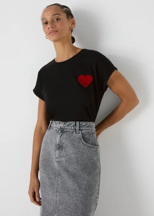 Black Heart Graphic T-Shirt - S Image 1
