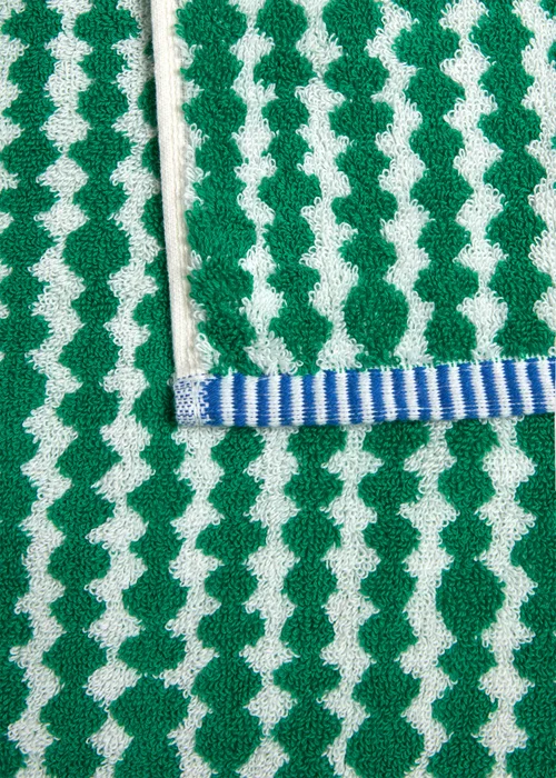 Green Spot Pattern Towel - Hand Towel Image 2