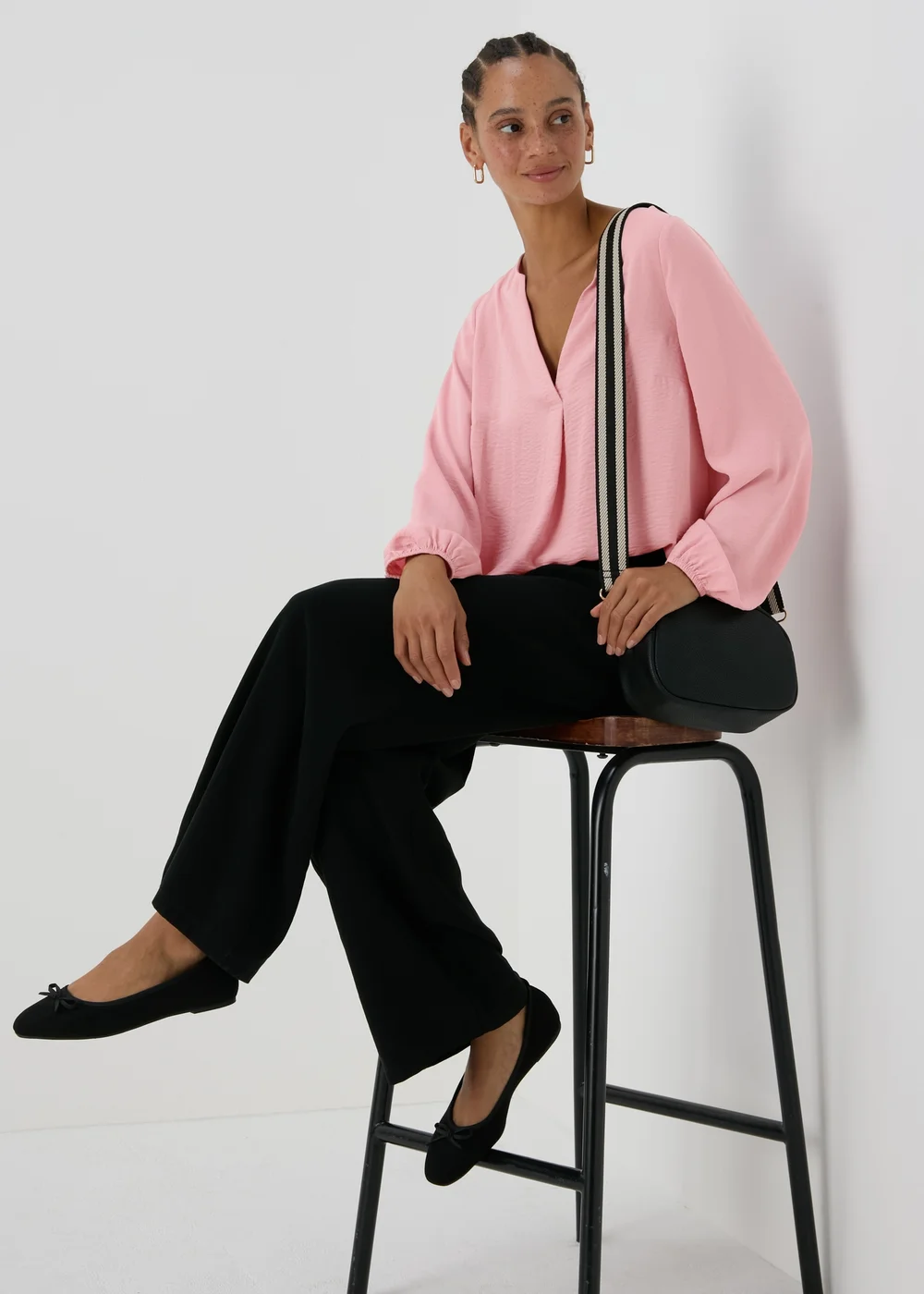 Pink V-Neck Blouse - 8 Image 4