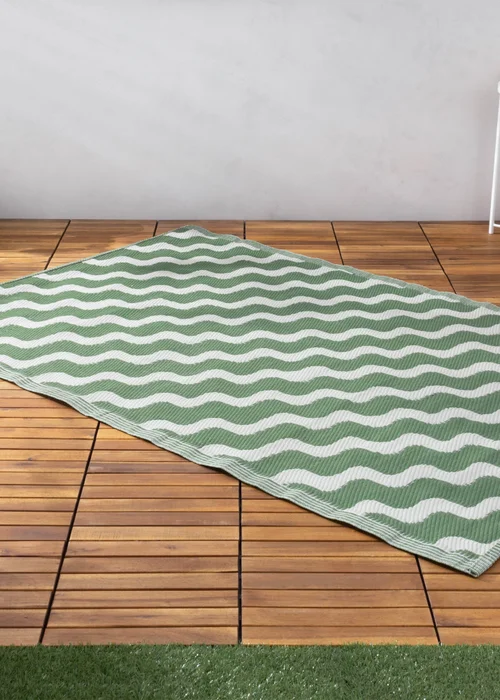 furn. Green Wave Outdoor 100% Recycled Rug (120 x 180cm) - 120 x 180cm Image 2