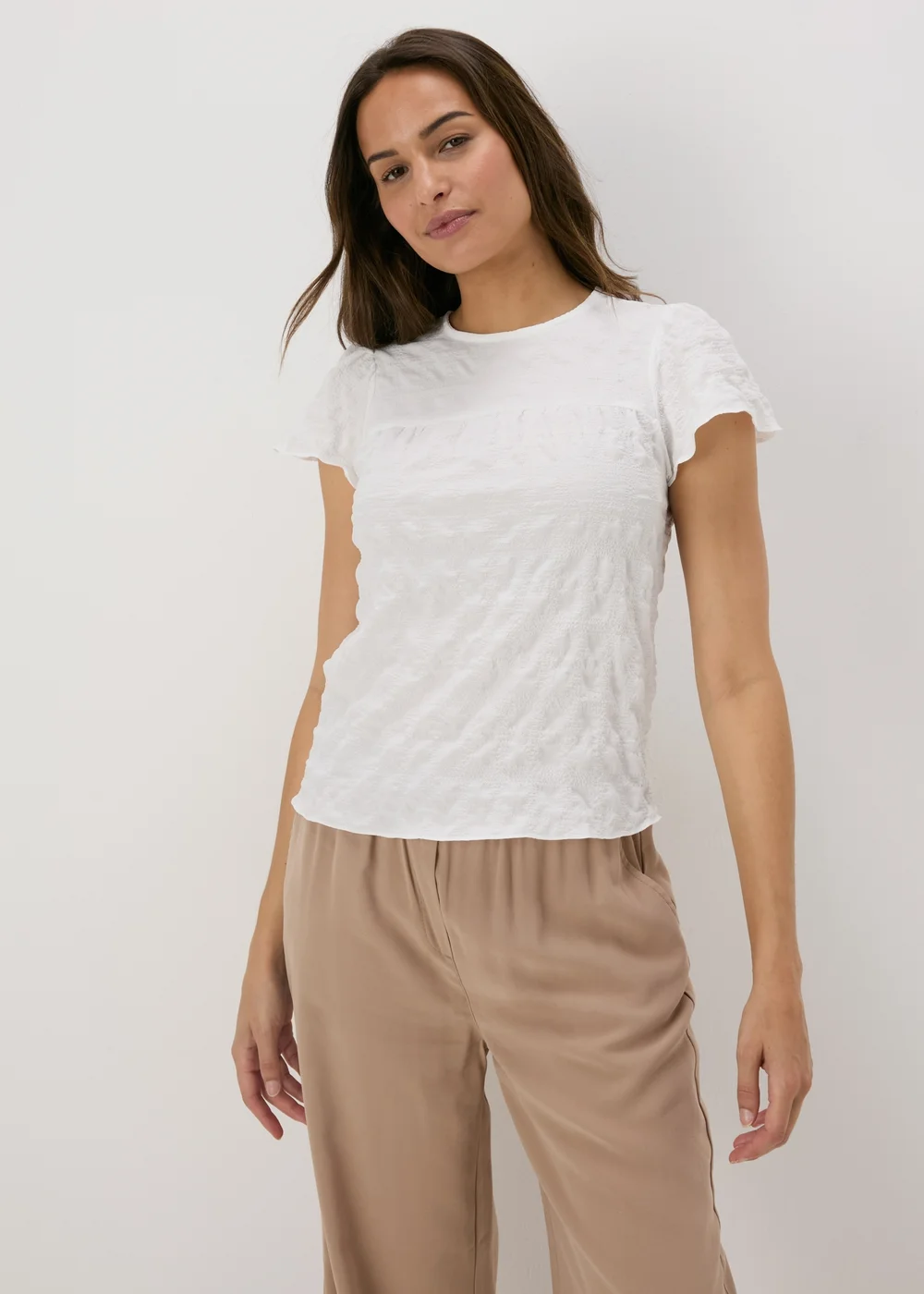 White Seersucker Ruffle Sleeve T-Shirt - Size 8 Image 1