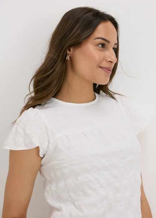 White Seersucker Ruffle Sleeve T-Shirt - Size 8 Image 3