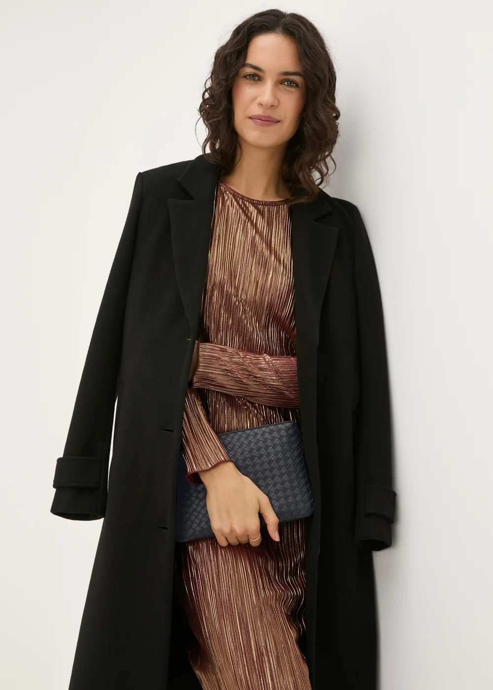 Burgundy Metallic Plisse Midi Dress - 8 Image 3