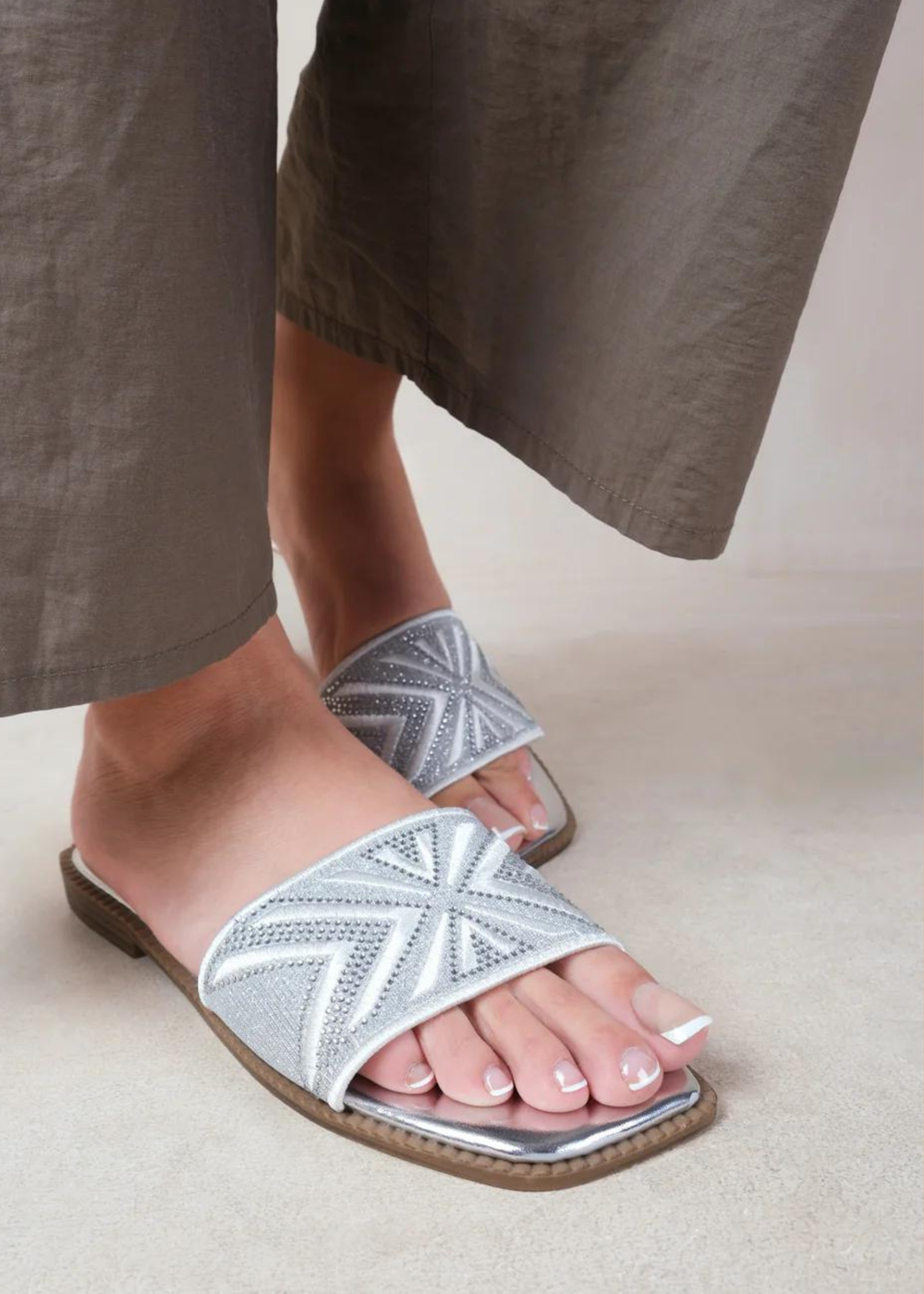 Where's That From Silver Metallic Blossom Single Band Flat Sandals - 3 Image 2