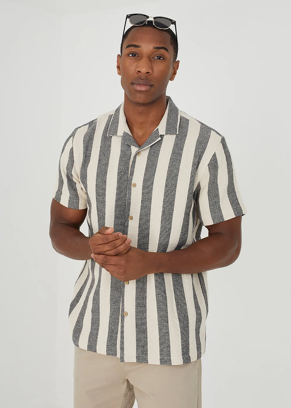 Brave Soul Black Henderson Cotton Short Sleeve Revere Collar Shirt - Small Image 1