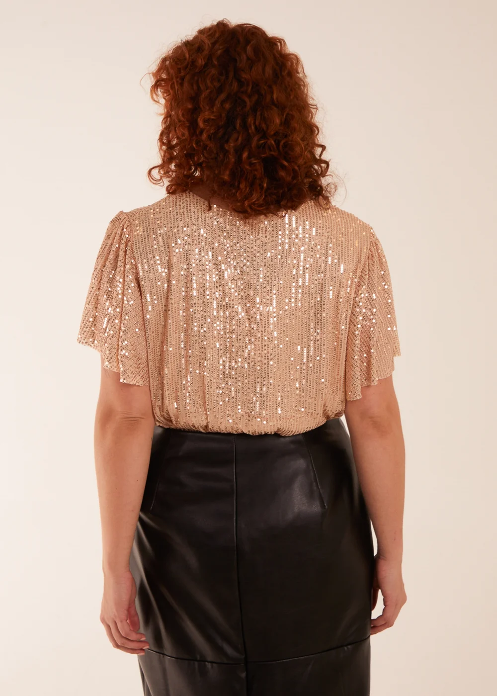 Blue Vanilla Gold Curve Angel Sleeve V-Neck Sequin Top - 18-20 Image 2