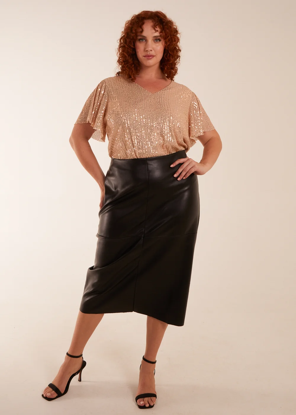 Blue Vanilla Gold Curve Angel Sleeve V-Neck Sequin Top - 18-20 Image 4