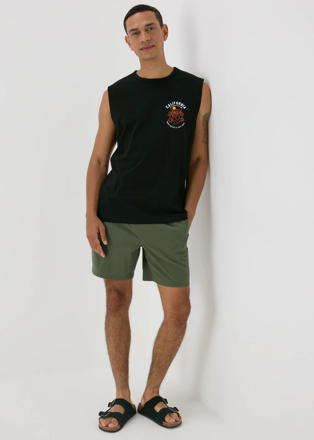 Black California Printed Vest - Small Image 4