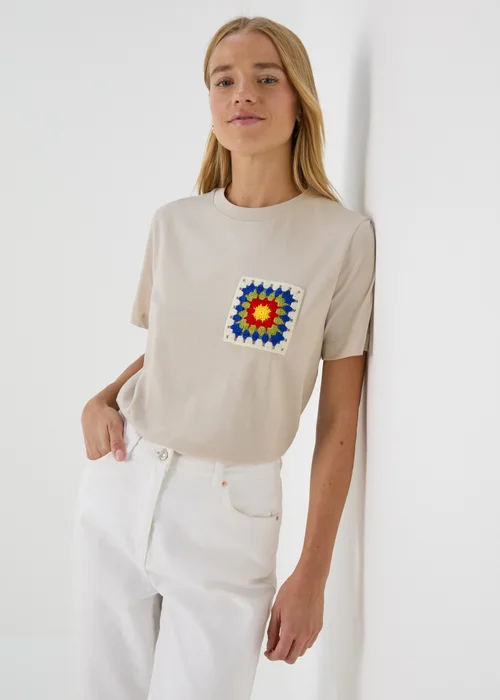 Stone Crochet Pocket T-Shirt - 8 Image 1