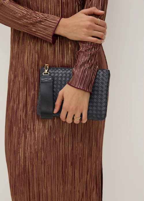 Black Weave Detail Wristlet Clutch - One Size Image 3