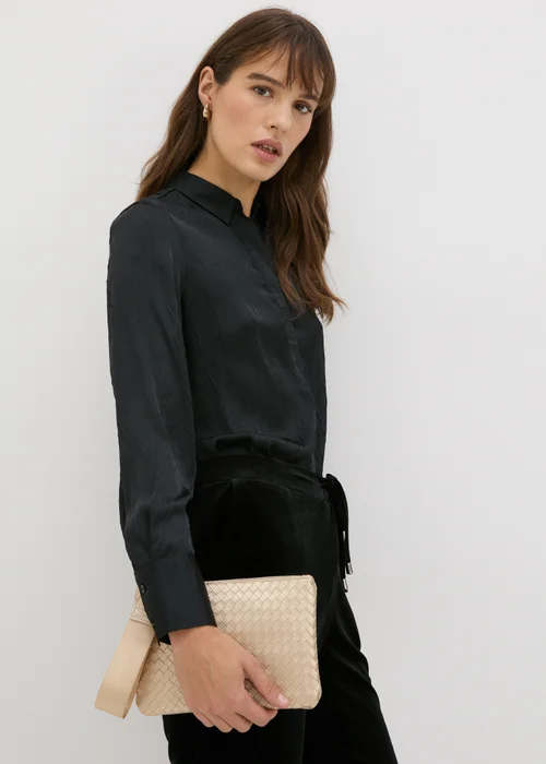 Gold Weave Detail Wristlet Clutch - One Size Image 1