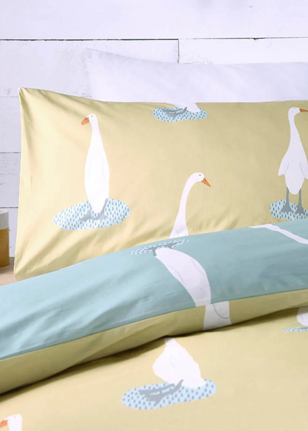 Fusion Puddles The Duck Reversible Yellow Duvet Cover Set - Double Image 2