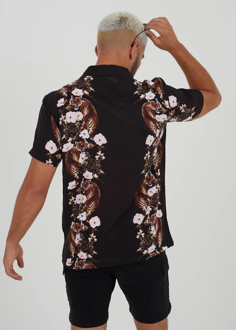 Brave Soul Black Revere Collar Print Shirt - S Image 2