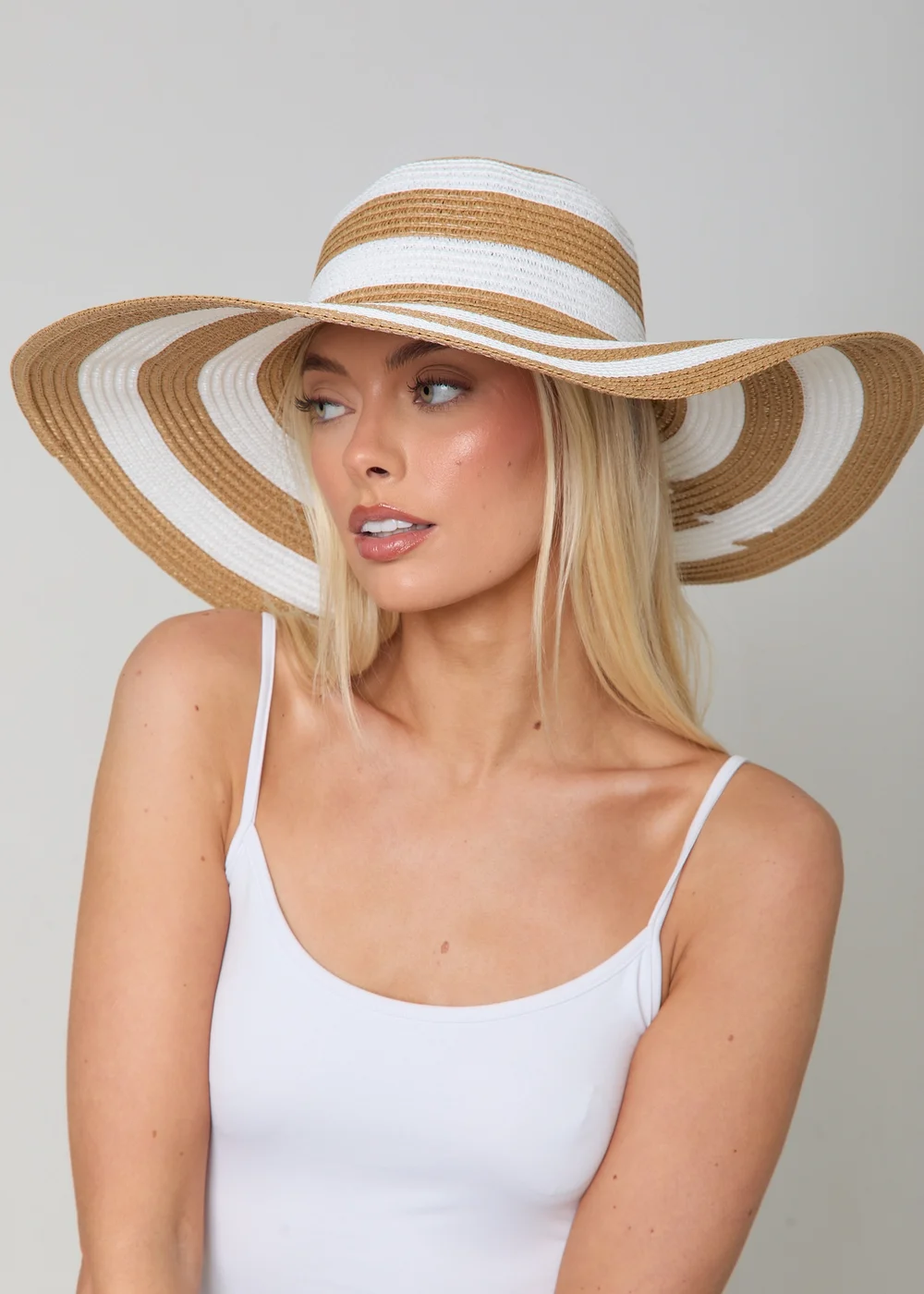 Madein Oversized Summer Hat - One Size Image 1