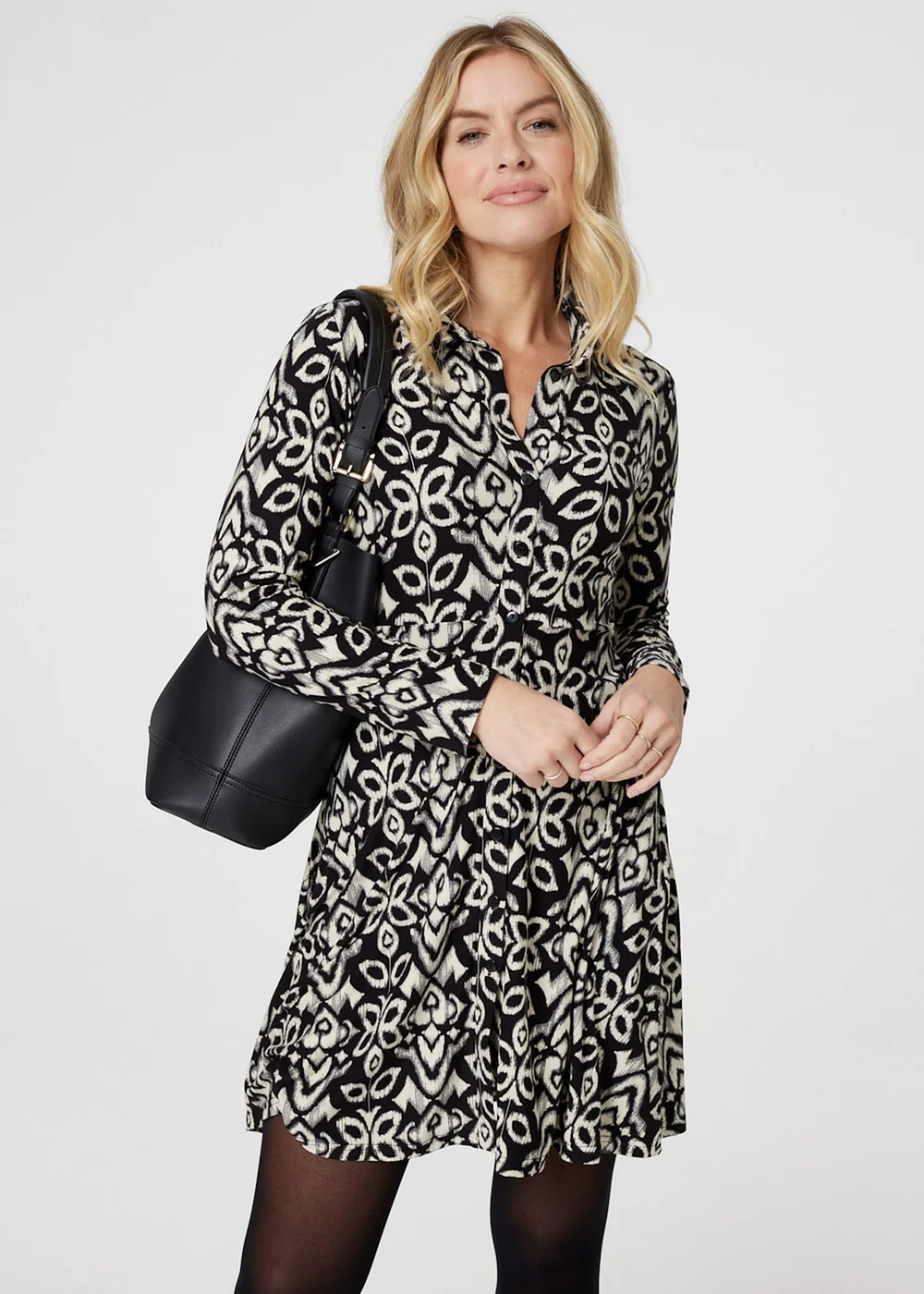 Izabel London Black Printed Long Sleeve Short Shirt Dress - S Image 1