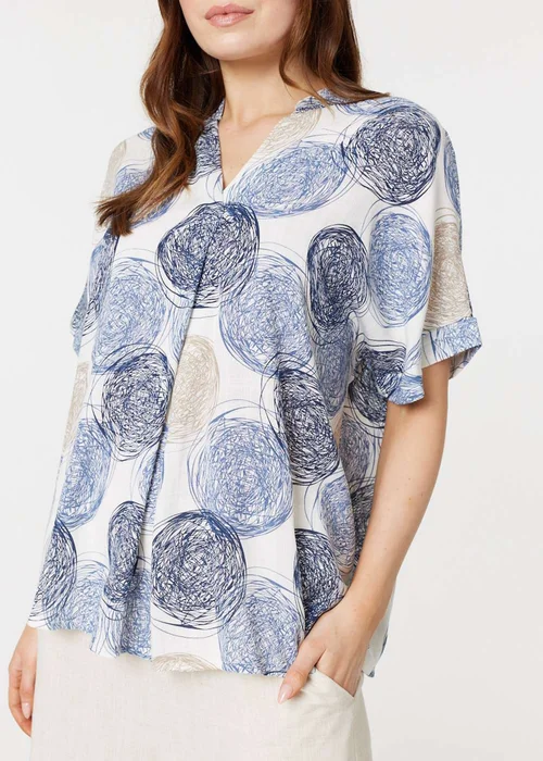 Izabel London Blue Printed V-Neck 1/2 Sleeve Blouse - S Image 3