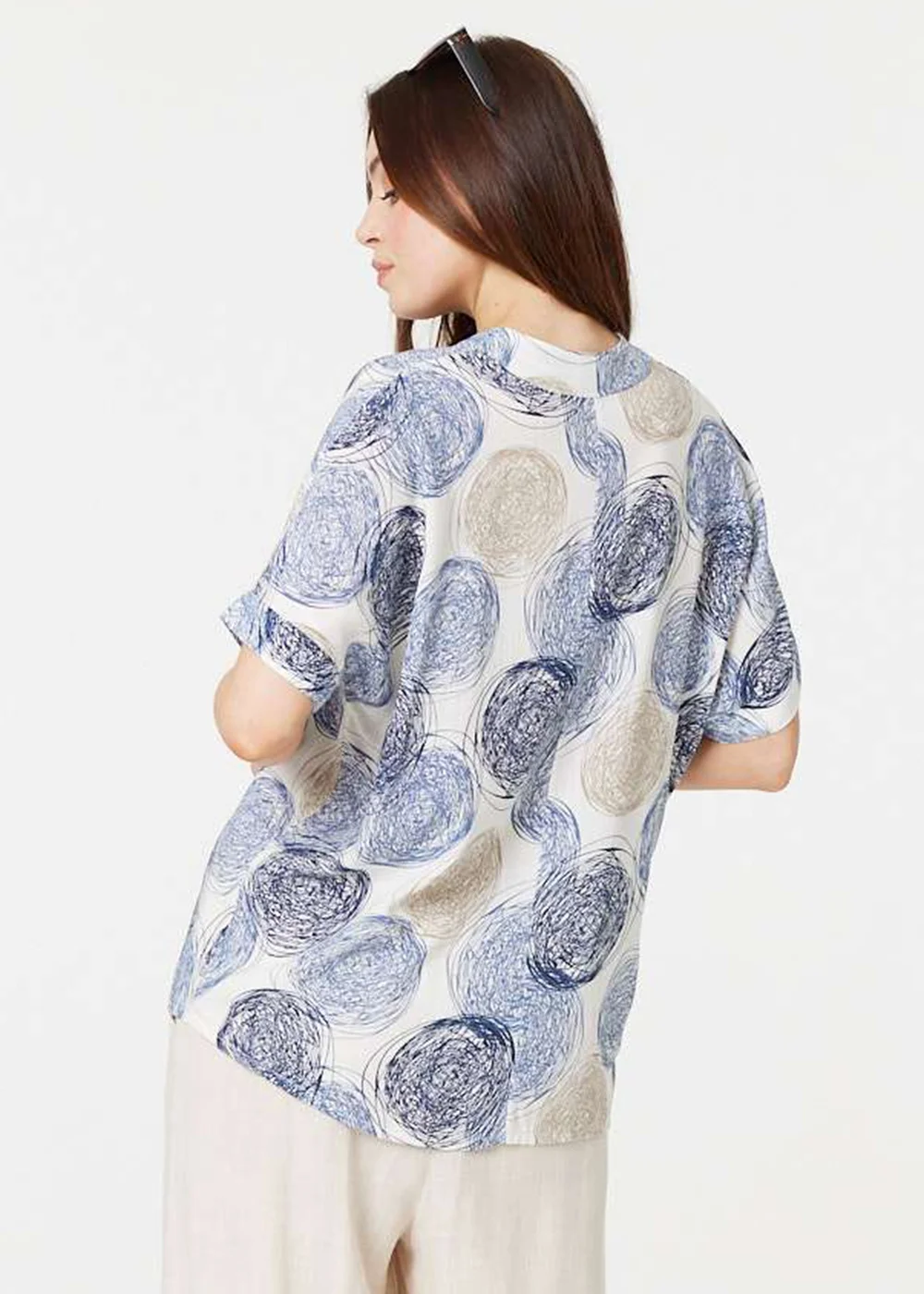 Izabel London Blue Printed V-Neck 1/2 Sleeve Blouse - S Image 2