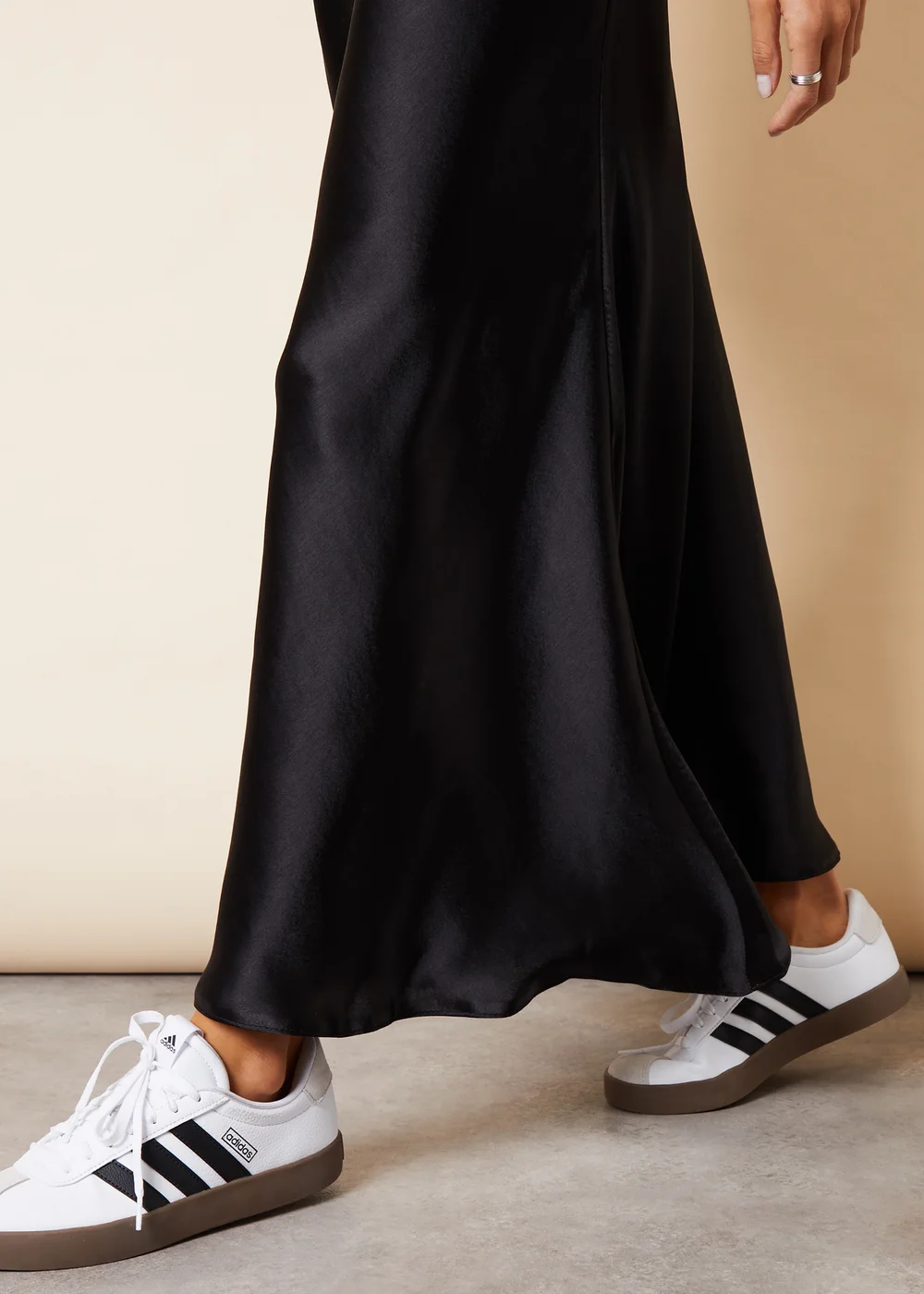 Threadbare Black Ariel Satin Maxi Slip Skirt - Size 8 Image 5