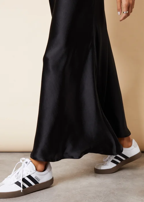 Threadbare Black Ariel Satin Maxi Slip Skirt - Size 8 Image 5