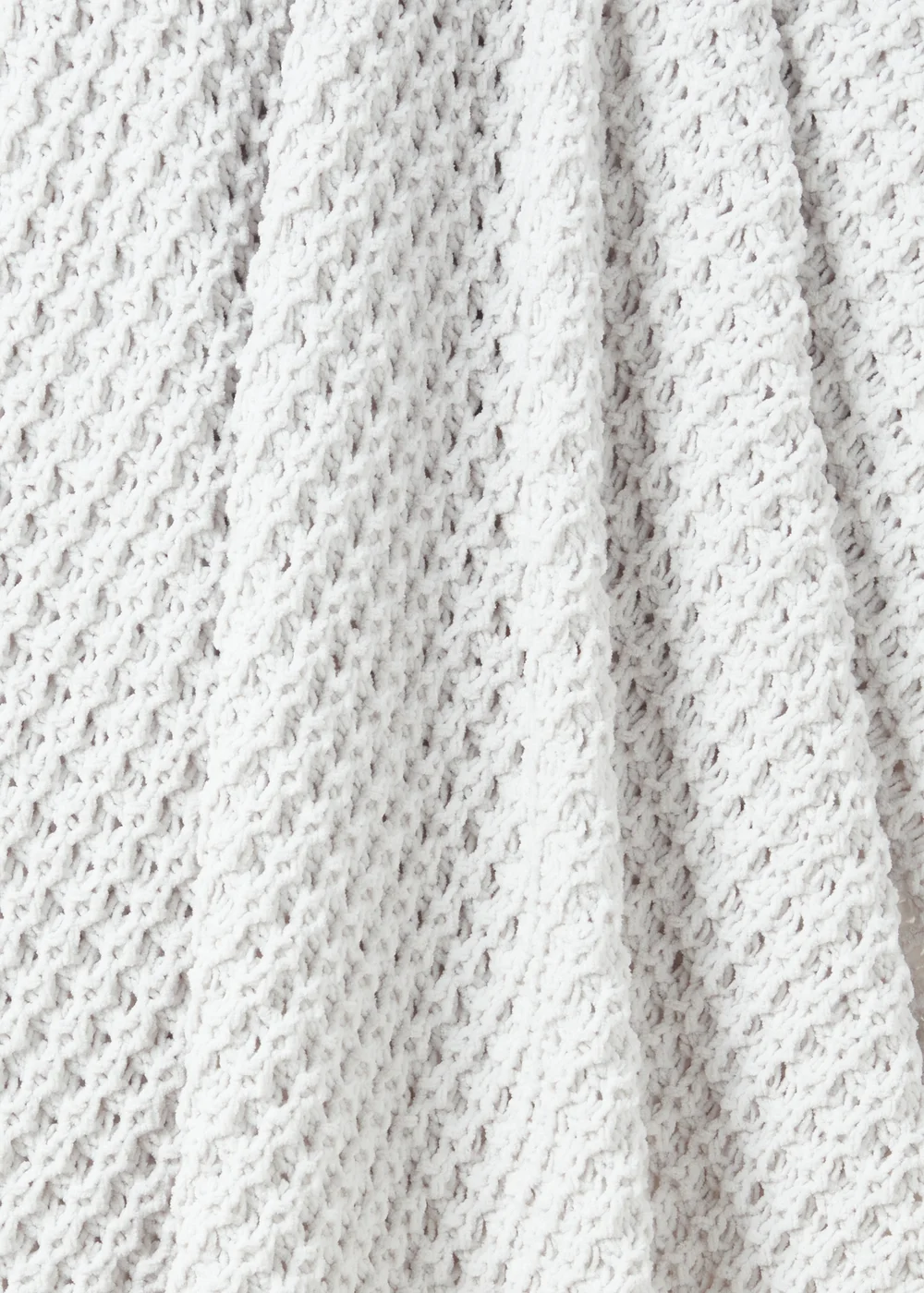 Natural Chenille Throw (130cm x 150cm) Image 2