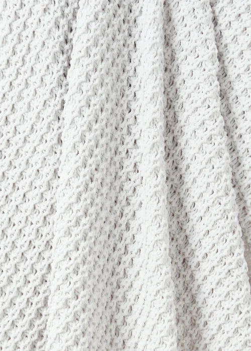 Natural Chenille Throw (130cm x 150cm) Image 2