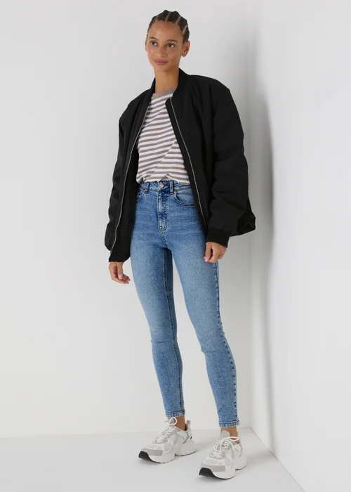Papaya Petite Mid Wash April Skinny Jeans - 6 Image 1